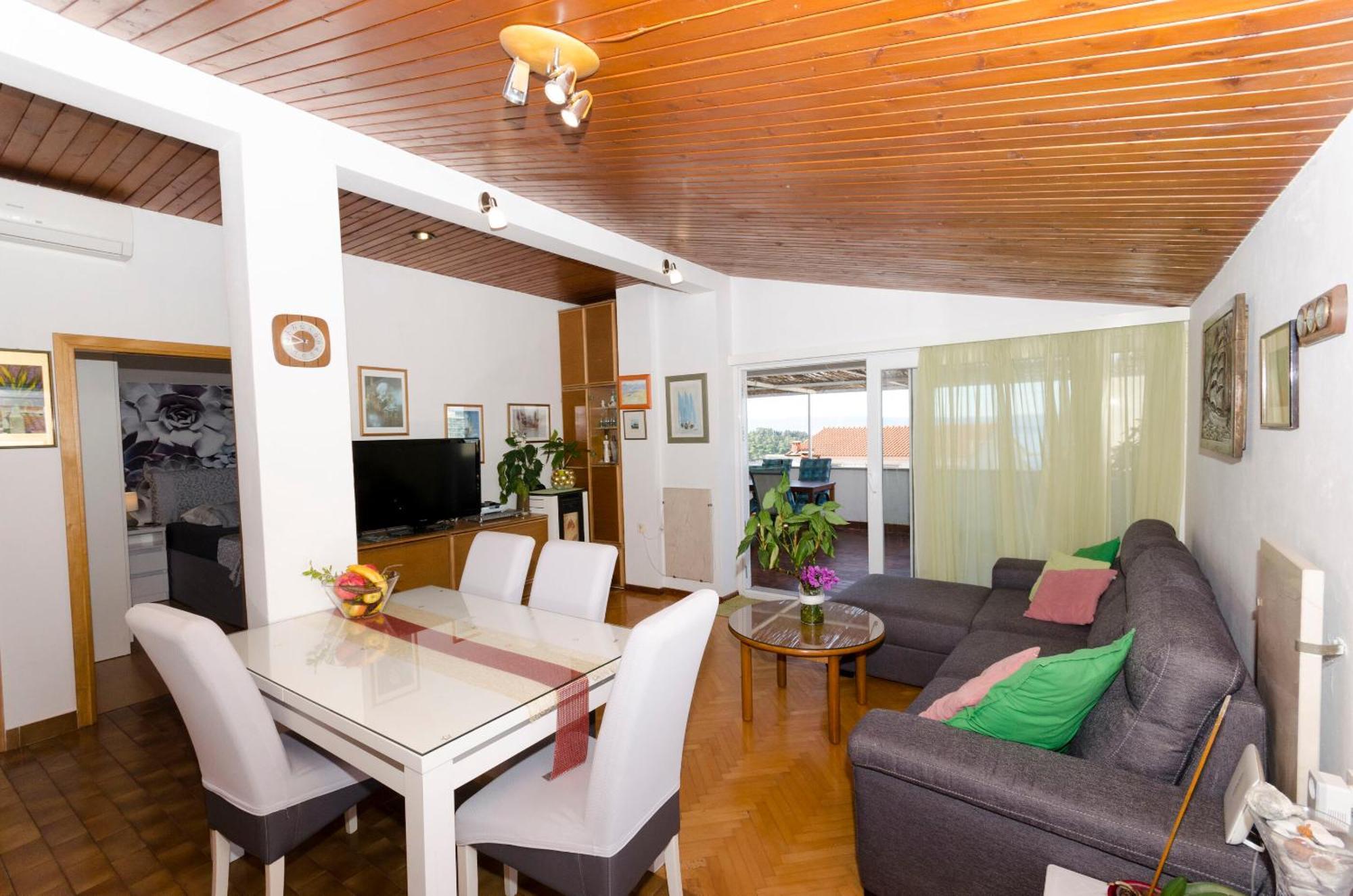 Jadro - 250 M From Apartment